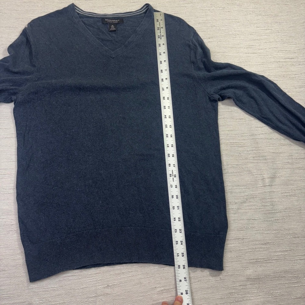 Banana Republic Mens Silk Cashmere Blend V-Neck Sweater Blue Heather Size Medium - Picture 4 of 10
